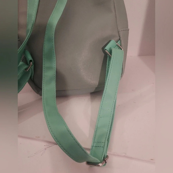 Funko Star Wars Mandaldrian Child - Baby Yoda Mini Backpack - Picture 9 of 14